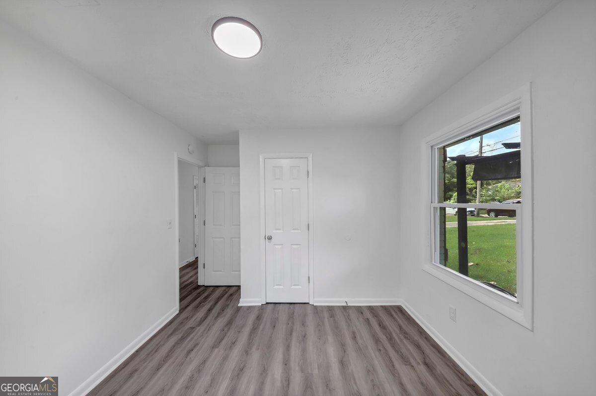 3042 Cottonwood Drive Atlanta - 17