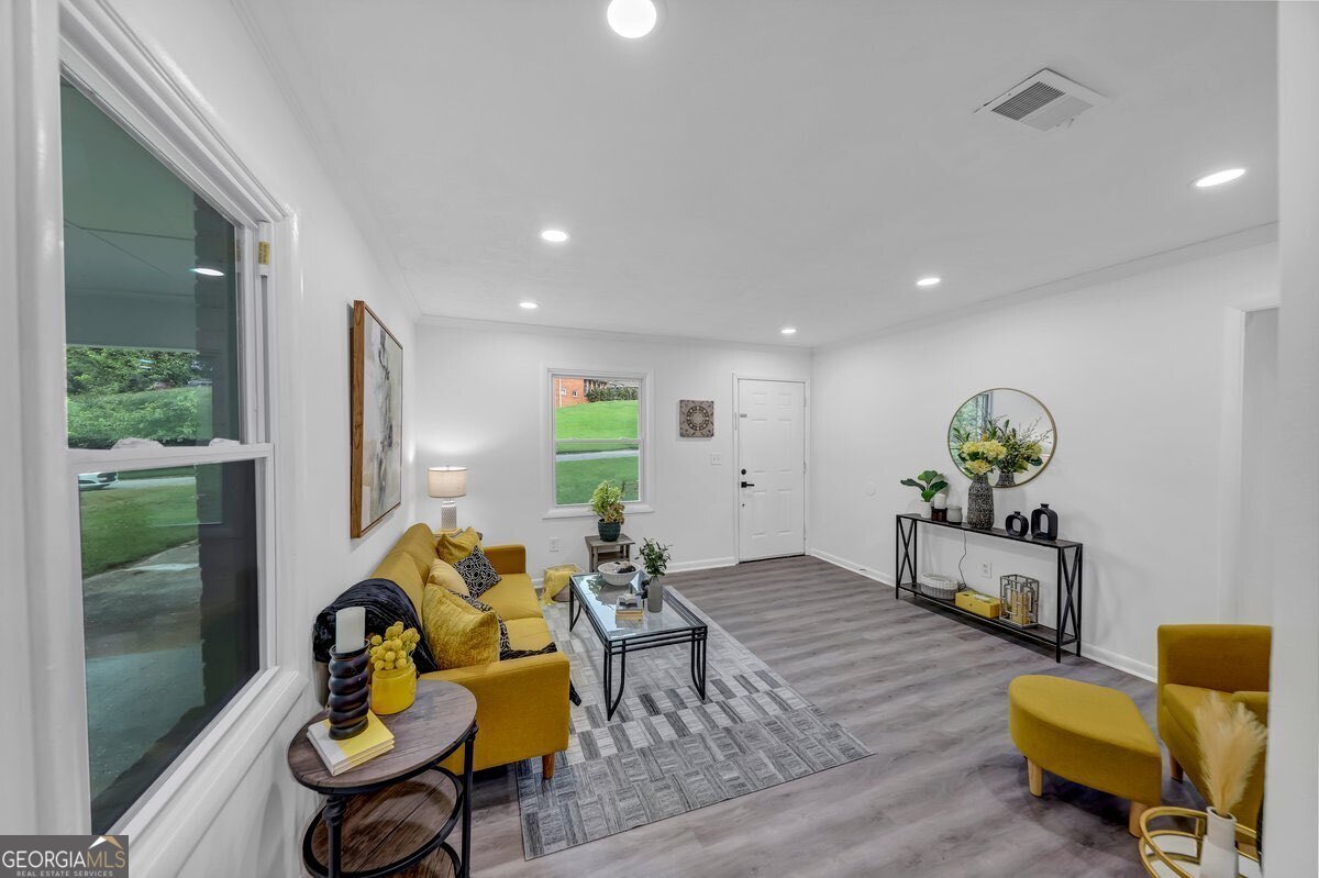 3042 Cottonwood Drive Atlanta - 2
