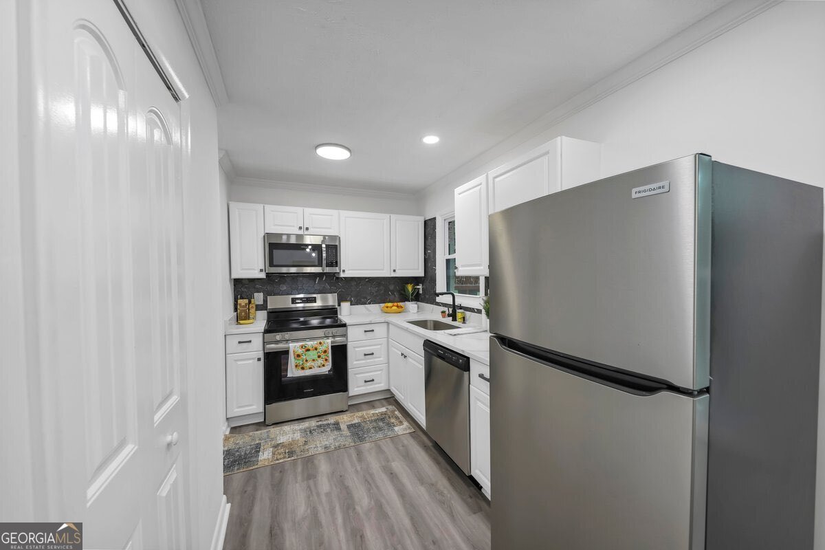 3042 Cottonwood Drive Atlanta - 8