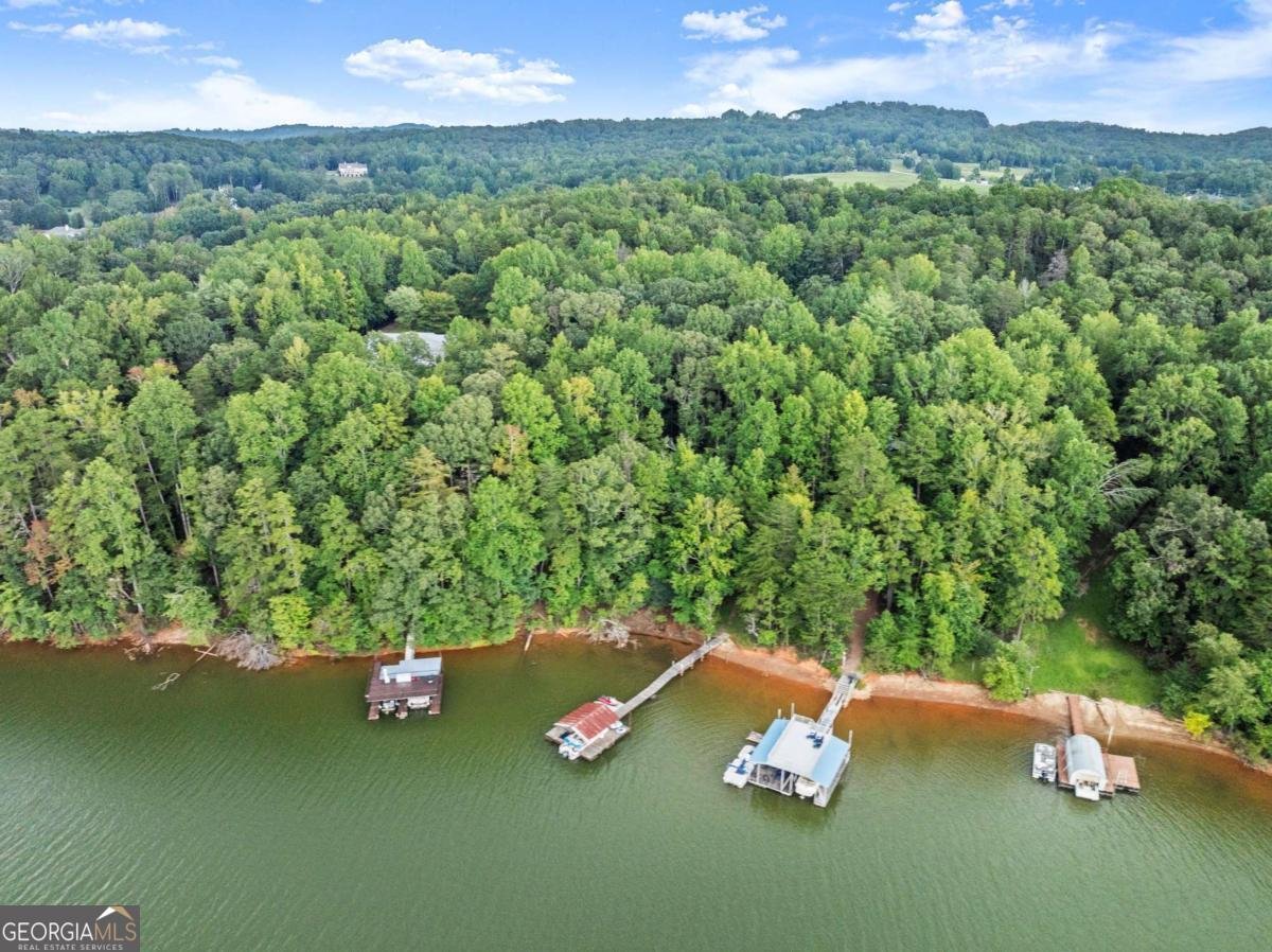 4243 Perry Drive Gainesville - 22