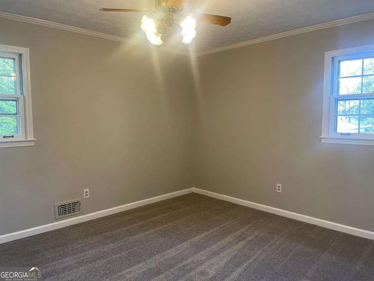 86 Earle Court Lawrenceville - 4