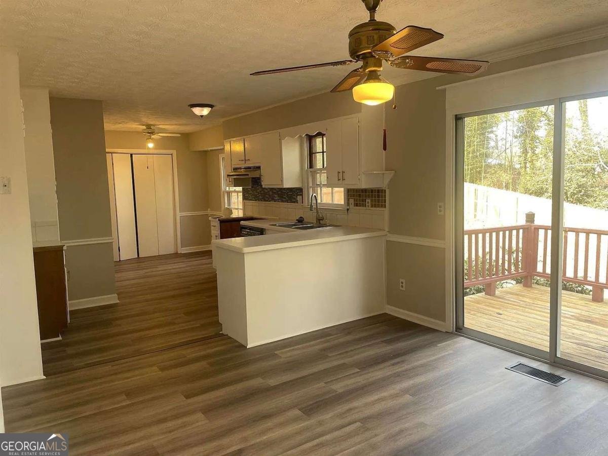 86 Earle Court Lawrenceville - 8