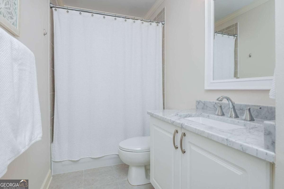 1490 Rolling Links Drive Milton - 33