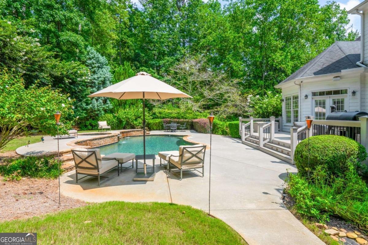 1490 Rolling Links Drive Milton - 46