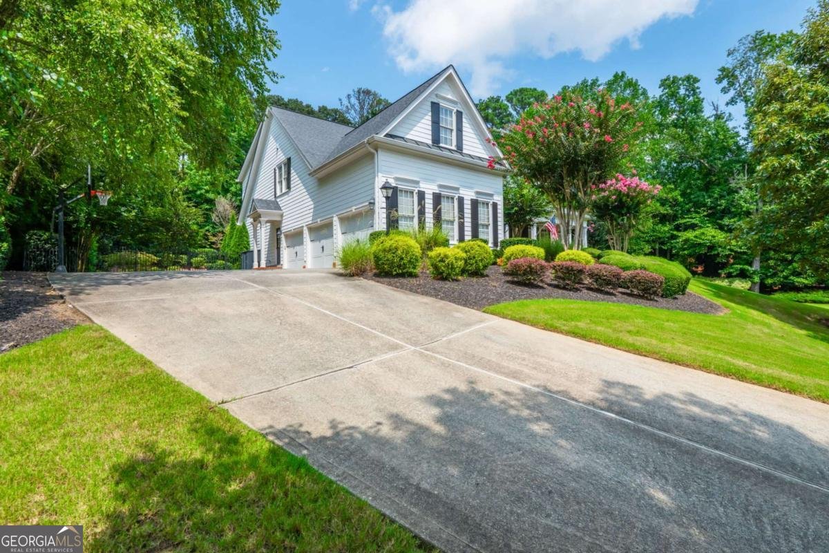1490 Rolling Links Drive Milton - 48
