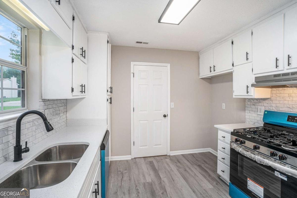 1326 Misty Ridge Court Hampton - 11