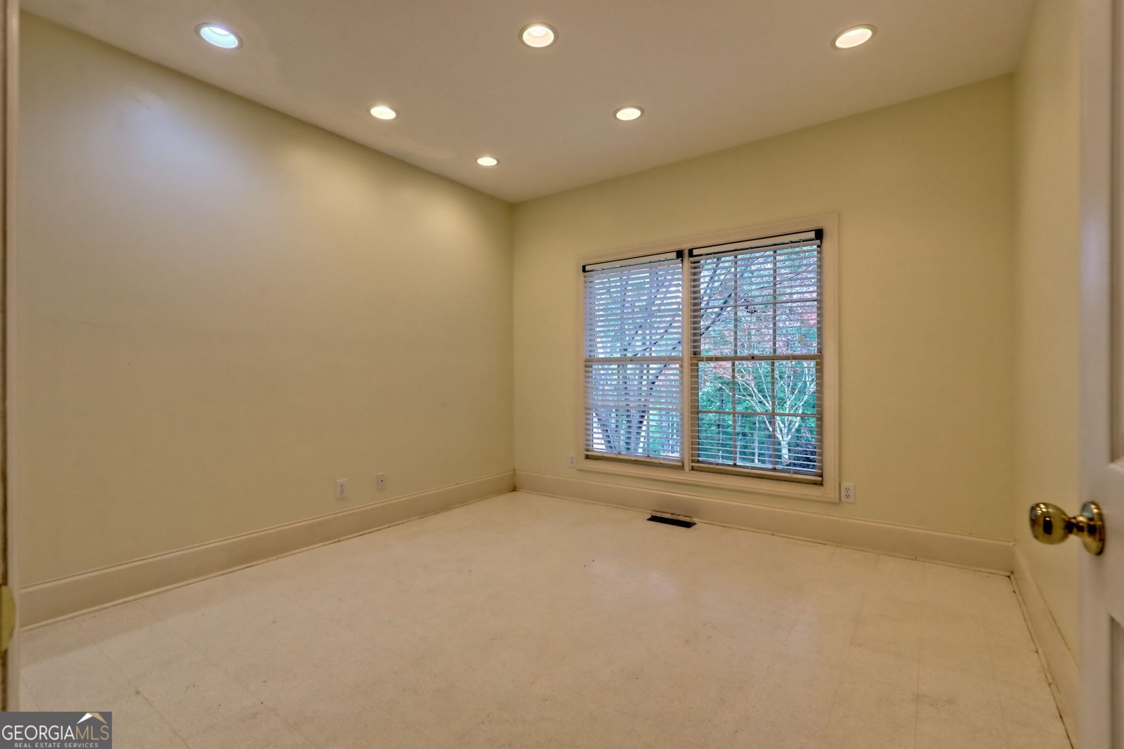 174 Leighs Crossing Cleveland - 34