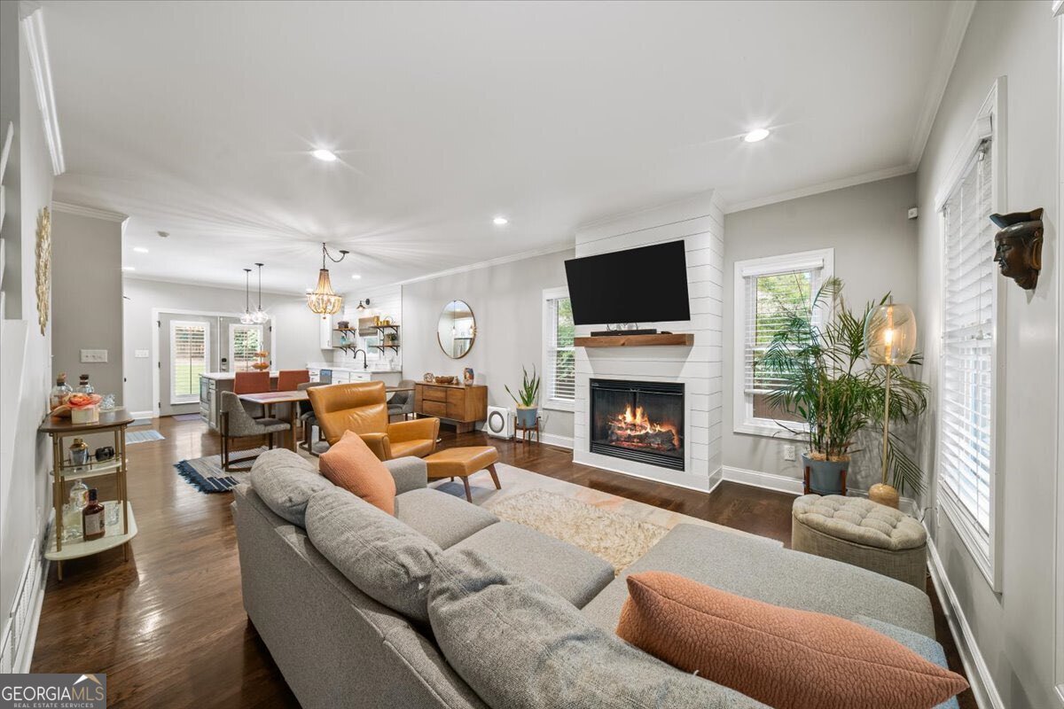 941 Mclinden Avenue Smyrna - 73