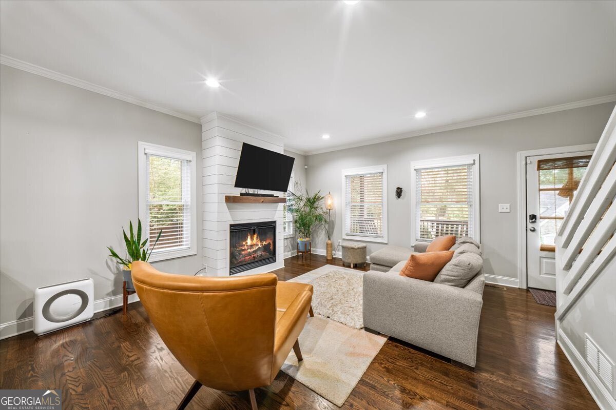 941 Mclinden Avenue Smyrna - 74