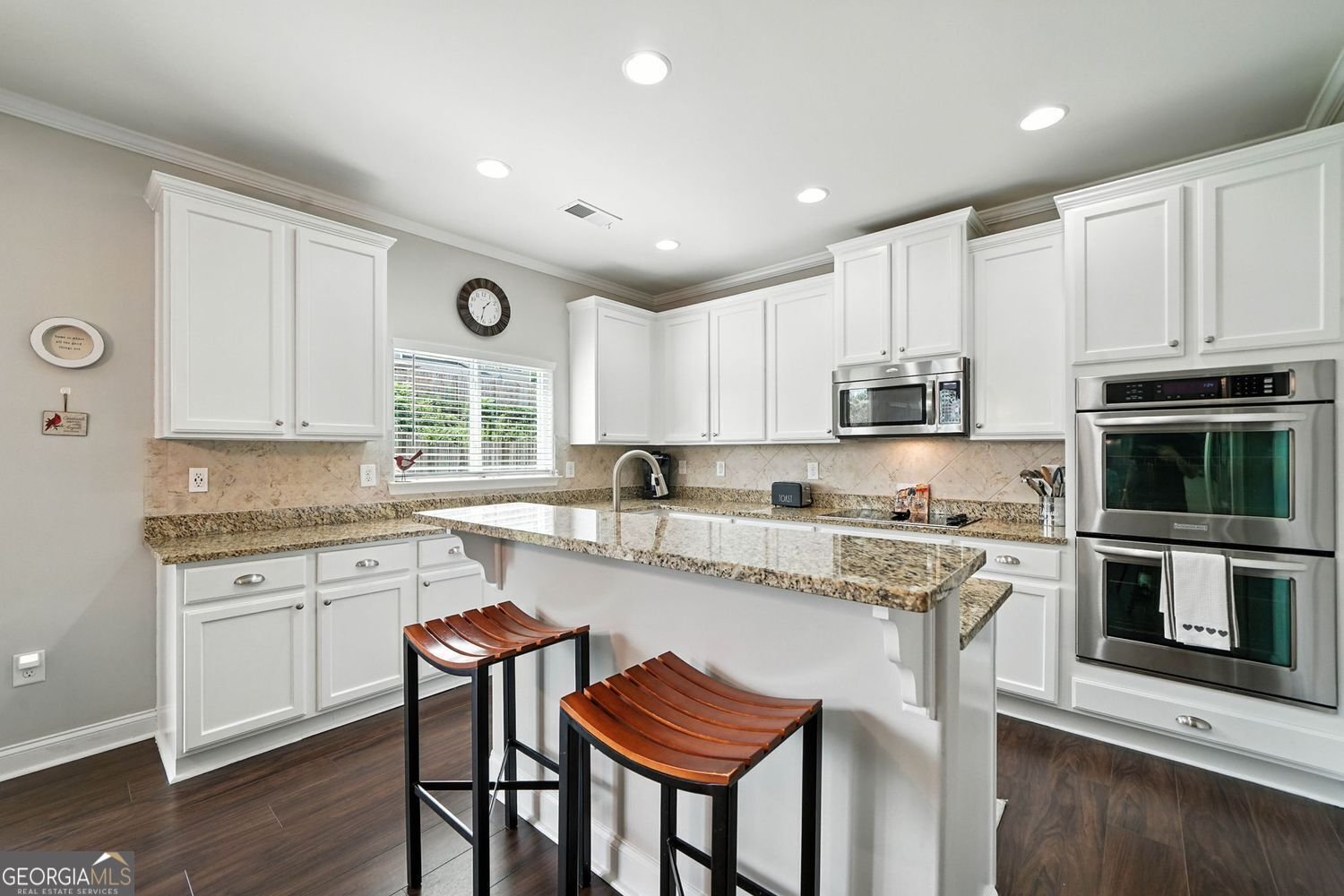 415 Waverly Place Woodstock - 2