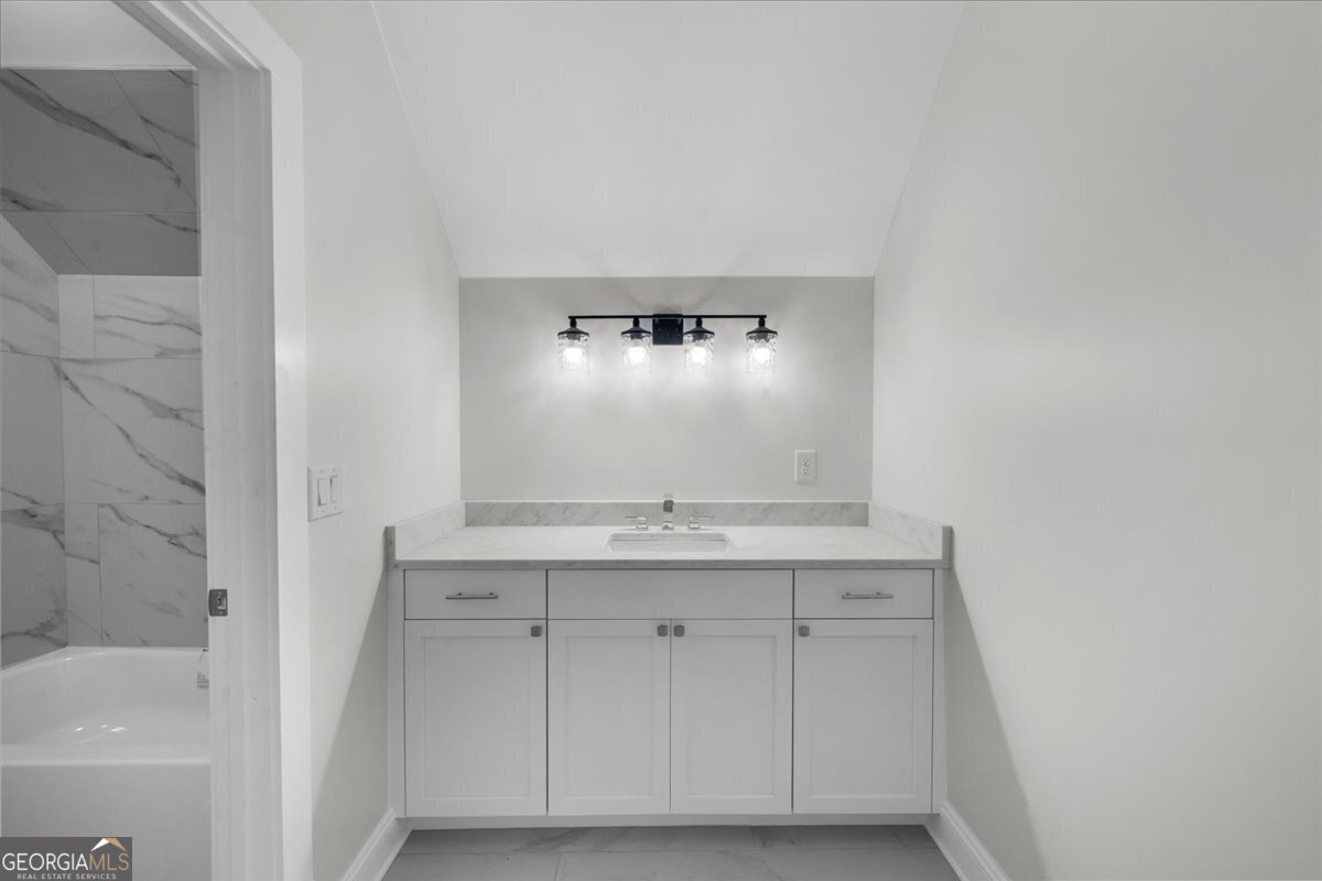 225 Laurel Place Drive Cornelia - 32
