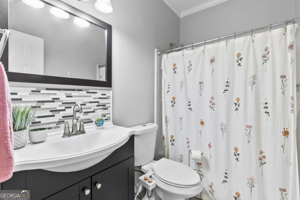 1230 Rivershyre Parkway Lawrenceville - 17
