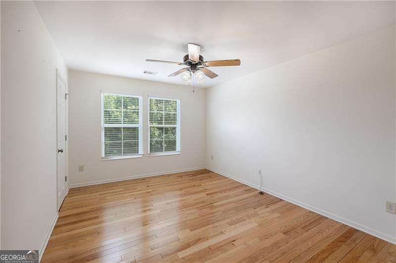 1607 Shire Village Drive Sugar Hill - 10