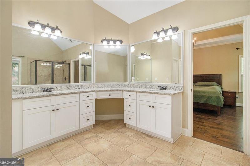 27 Rose Brooke Circle White - 28