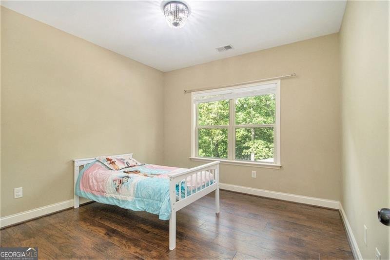 27 Rose Brooke Circle White - 32