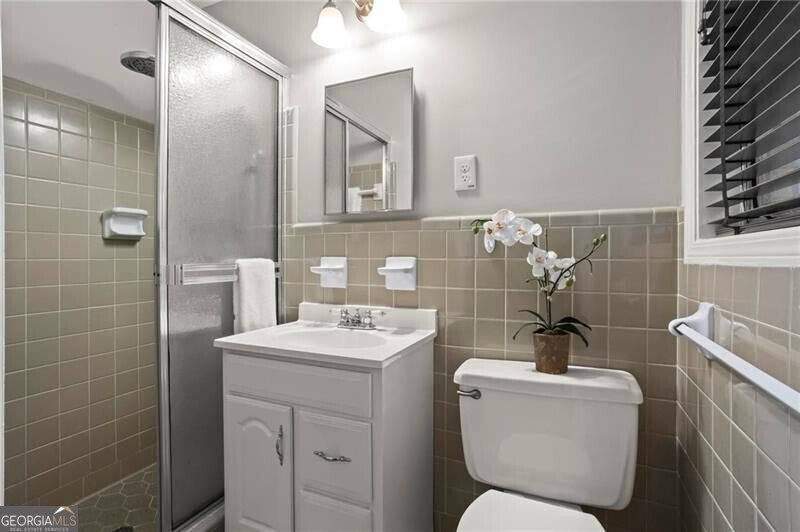 110 Suburban Drive Kennesaw - 28