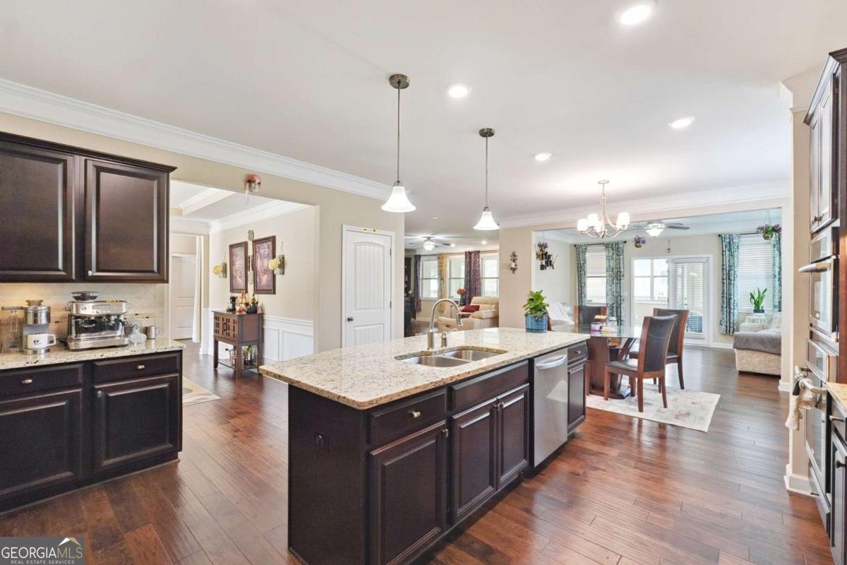 915 Elmsbrook Lane Alpharetta - 6