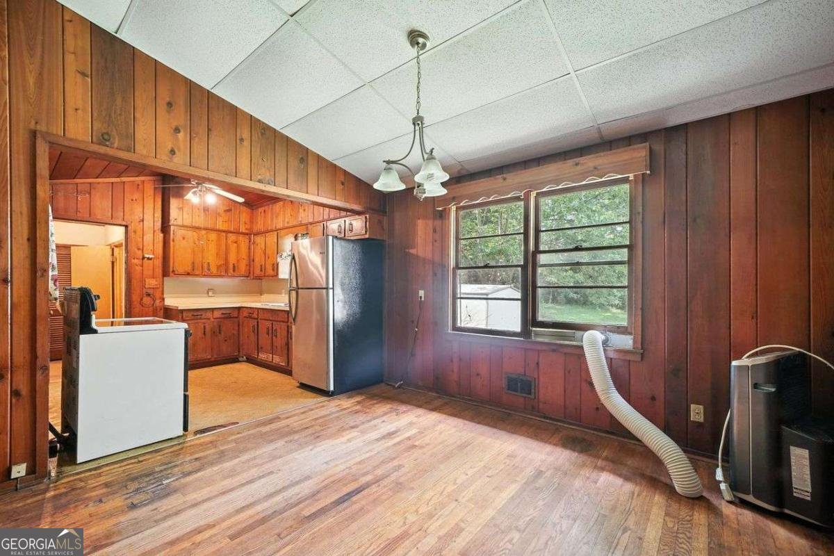 7099 LAKEVIEW Lane Atlanta - 8