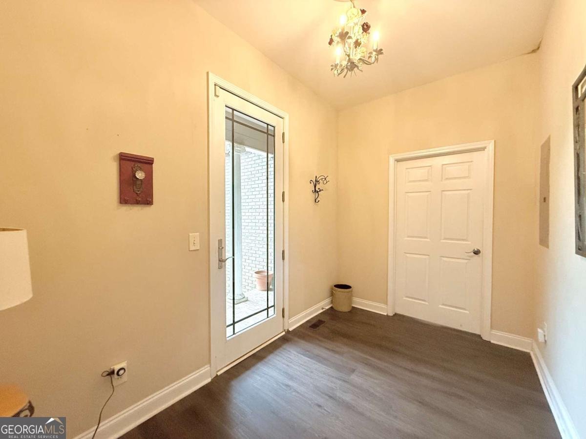 2415 Elko Road Elko - 41