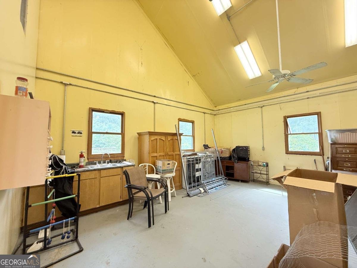 2415 Elko Road Elko - 47