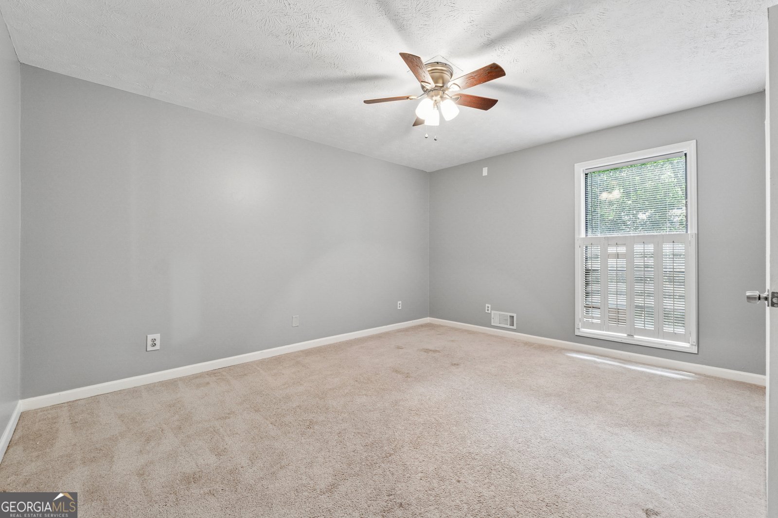 345 VINEYARD Drive Marietta - 16