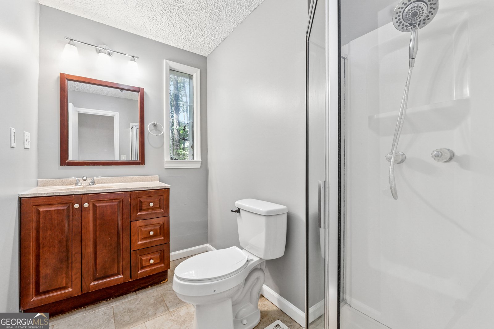 345 VINEYARD Drive Marietta - 18