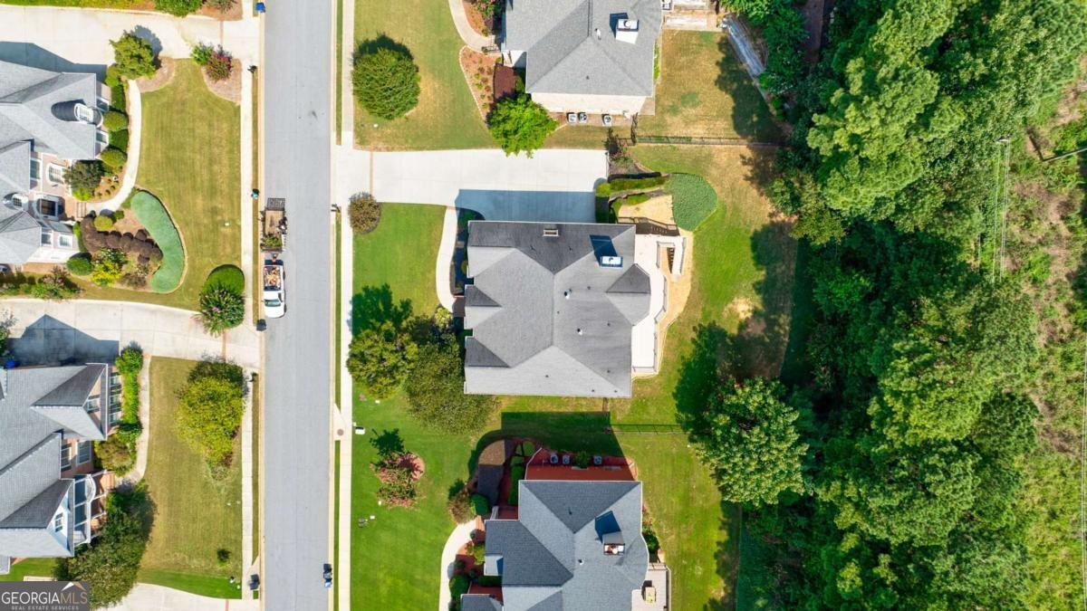 1570 Briergate Drive Duluth - 52