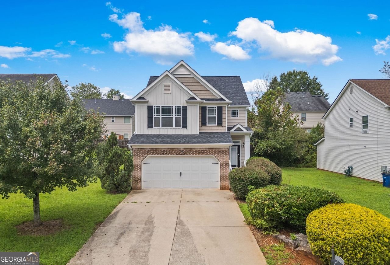 8133 Brookbend Drive Douglasville - 1