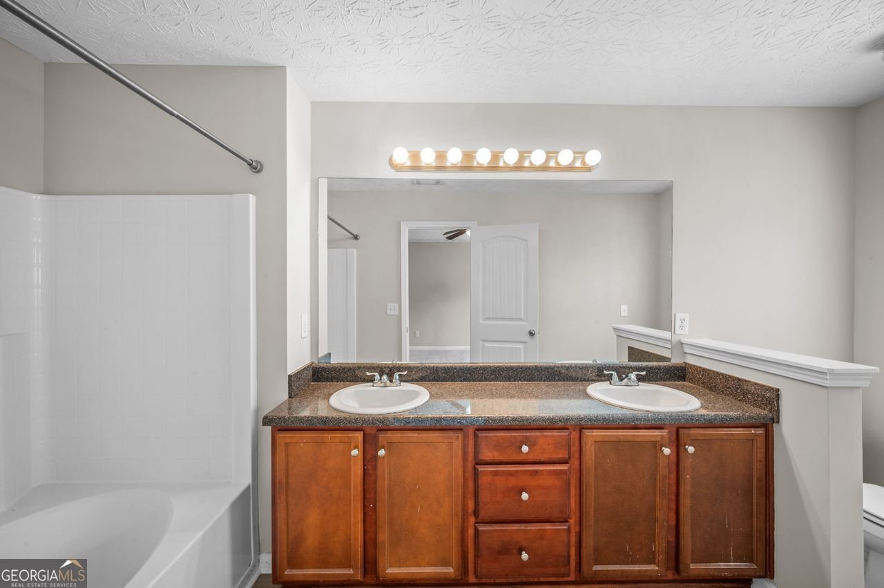 8133 Brookbend Drive Douglasville - 12