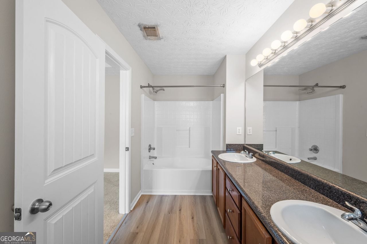 8133 Brookbend Drive Douglasville - 13