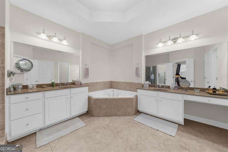 2988 Rivergreen Lane Atlanta - 29
