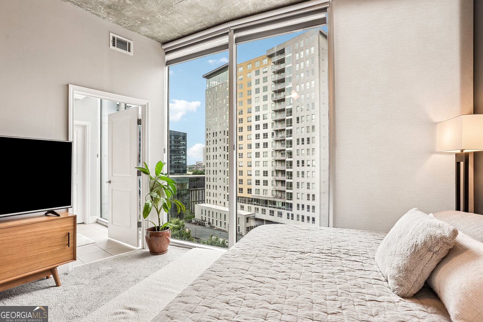 44 Peachtree Place Atlanta - 1