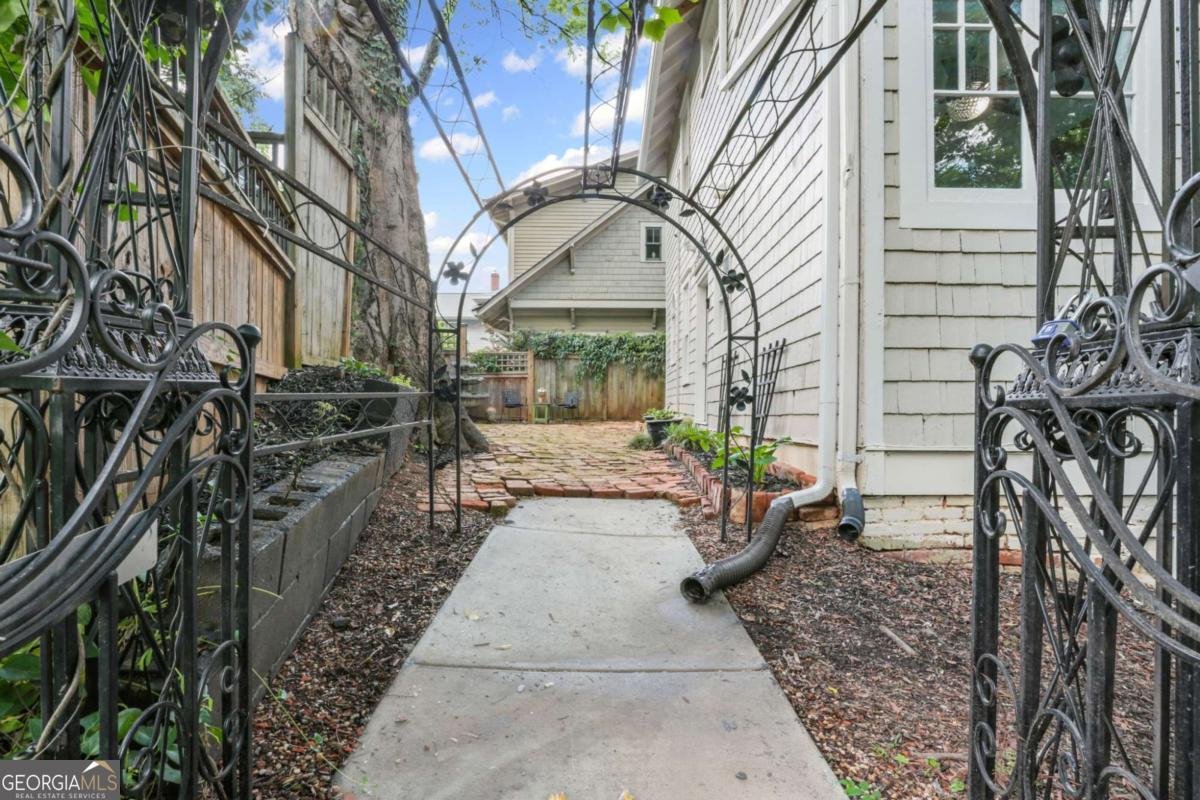 908 Highland Avenue Atlanta - 52