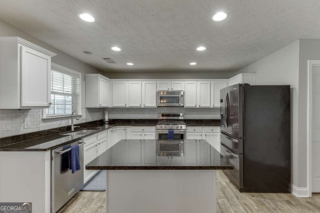 709 Roxholly Lane Buford - 16