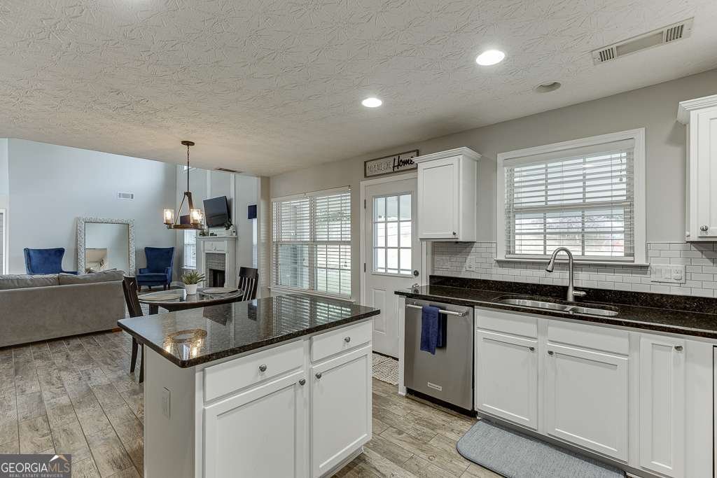 709 Roxholly Lane Buford - 20