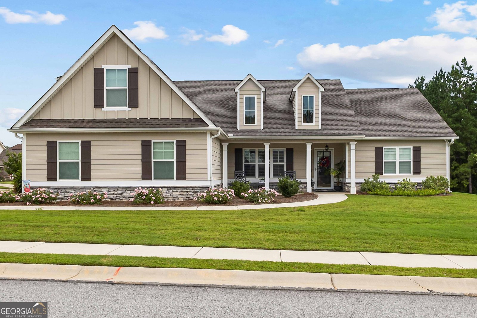 557 Lago Court Lagrange - 1