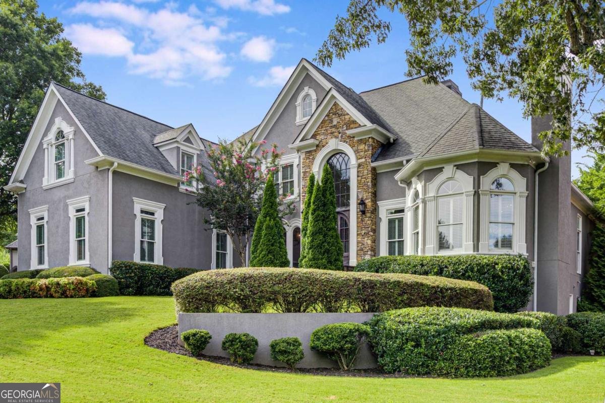 1135 Ascott Valley Drive Johns Creek - 3
