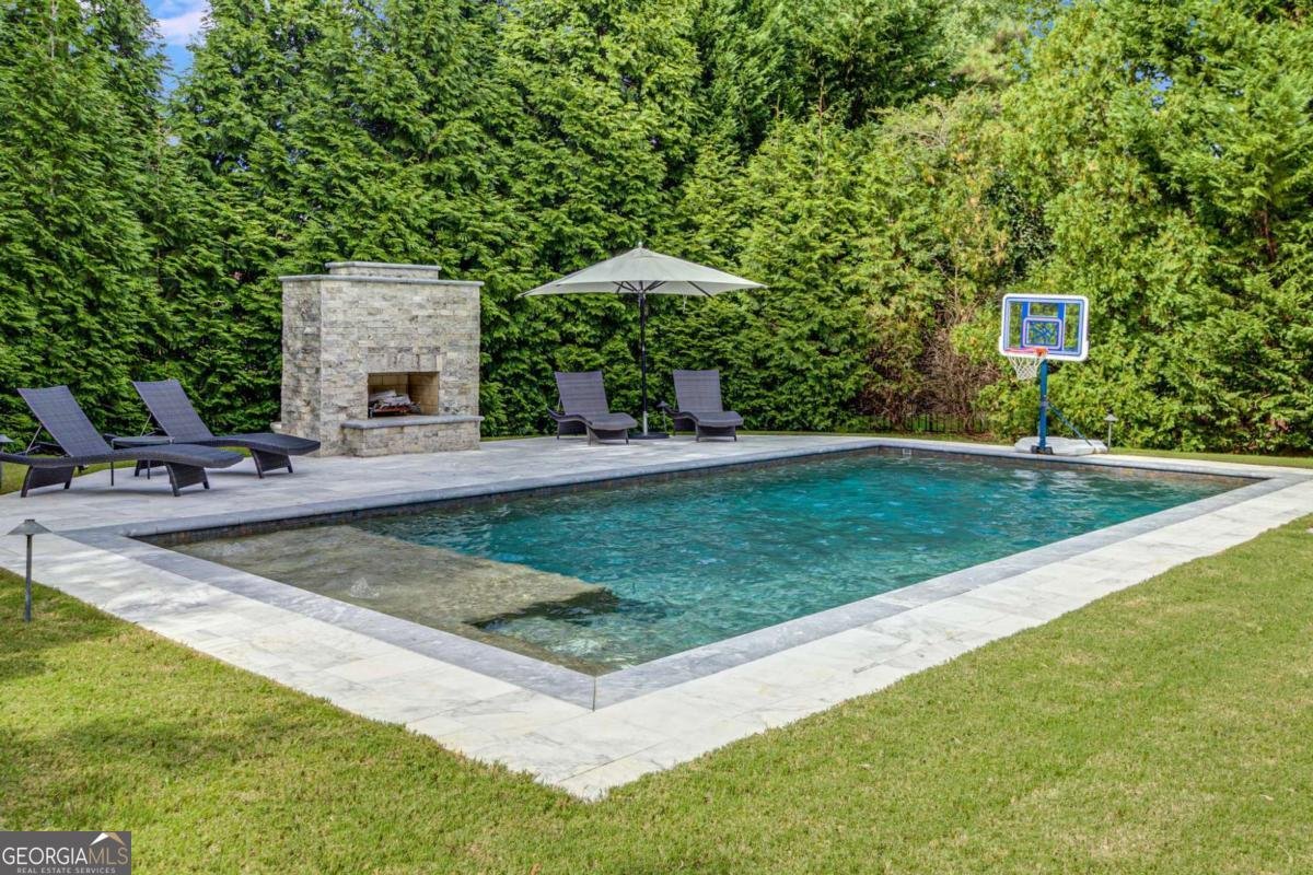 1135 Ascott Valley Drive Johns Creek - 7