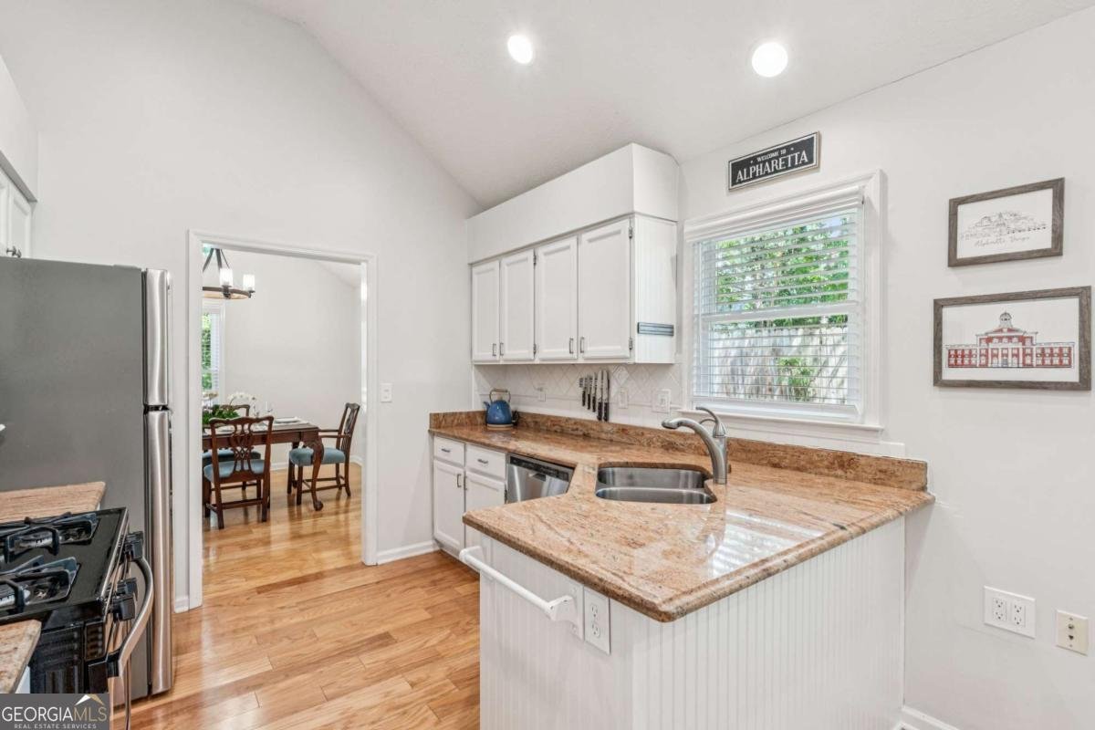 1102 Pine Grove Drive Alpharetta - 17