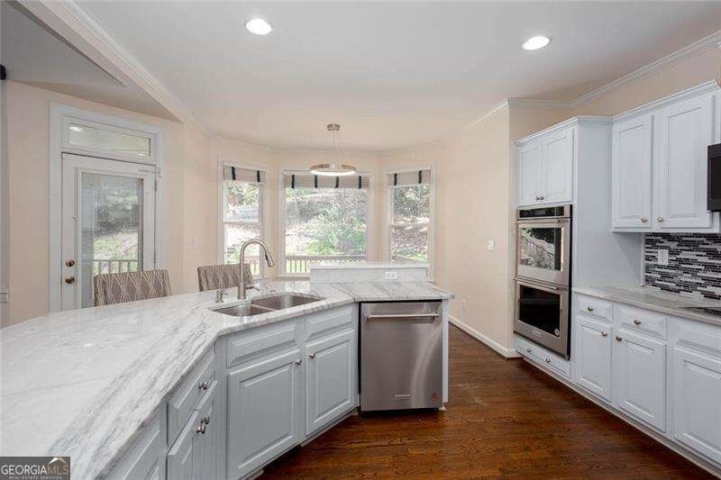 5071 Vinings Estates Court Mableton - 10