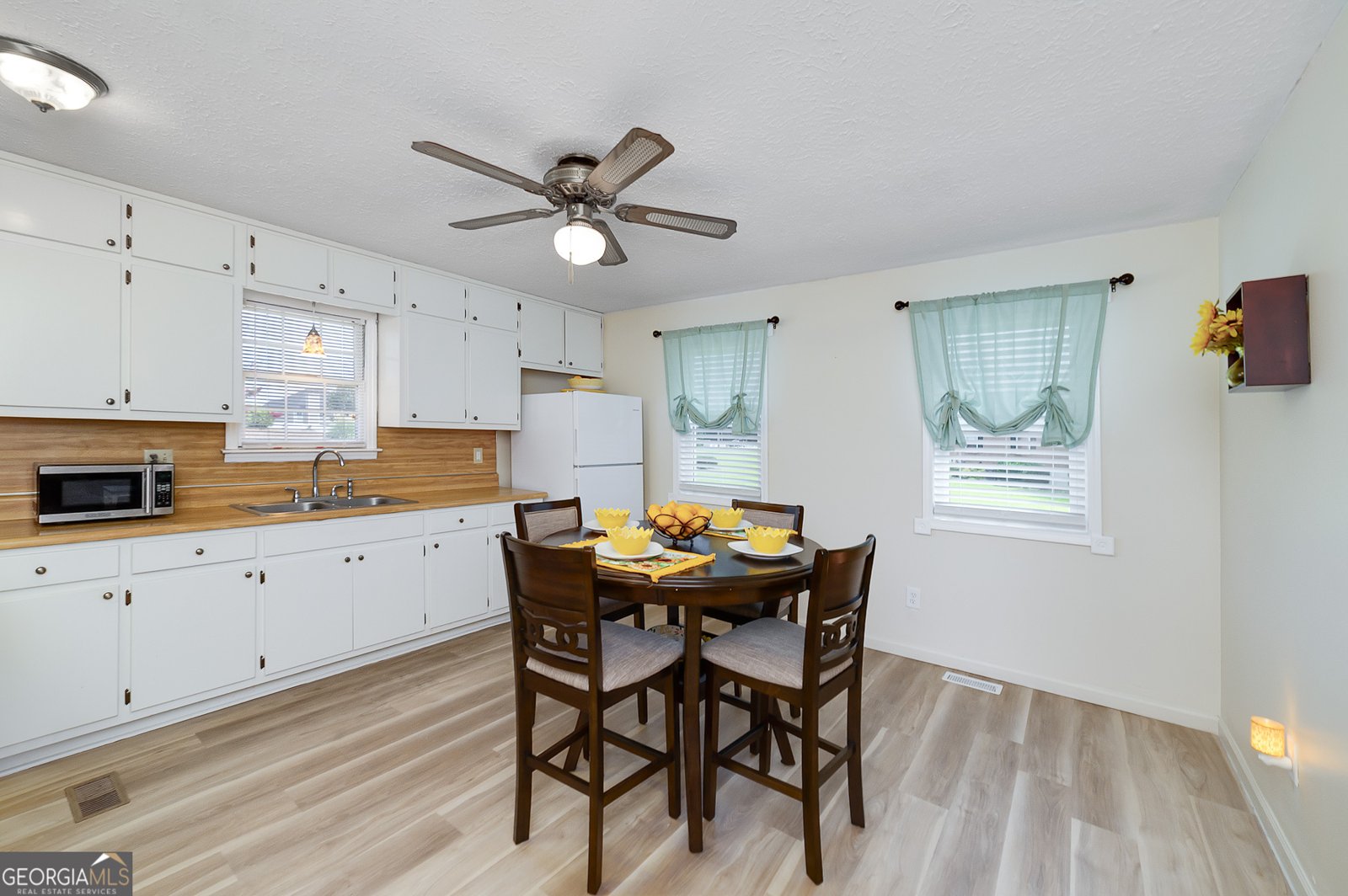 312 Peeksville Road Locust Grove - 37