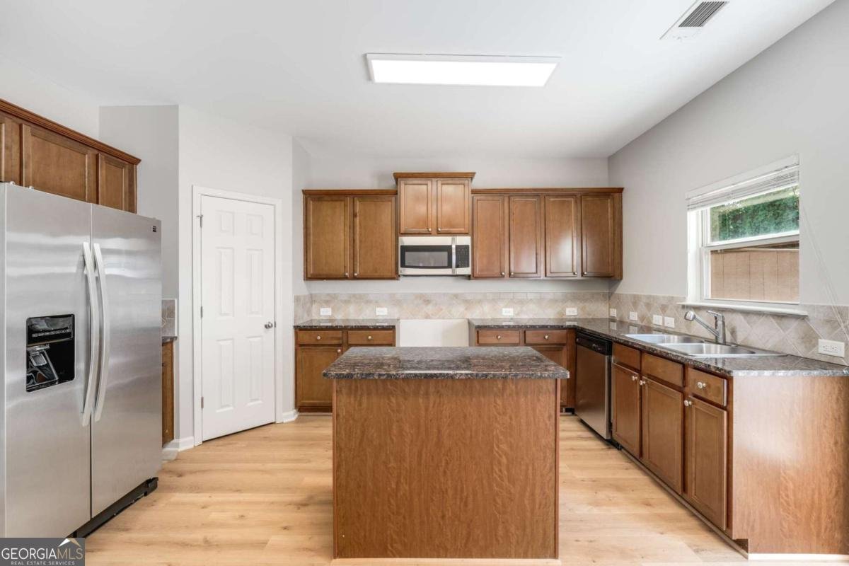 1781 Liberty Parkway Atlanta - 11