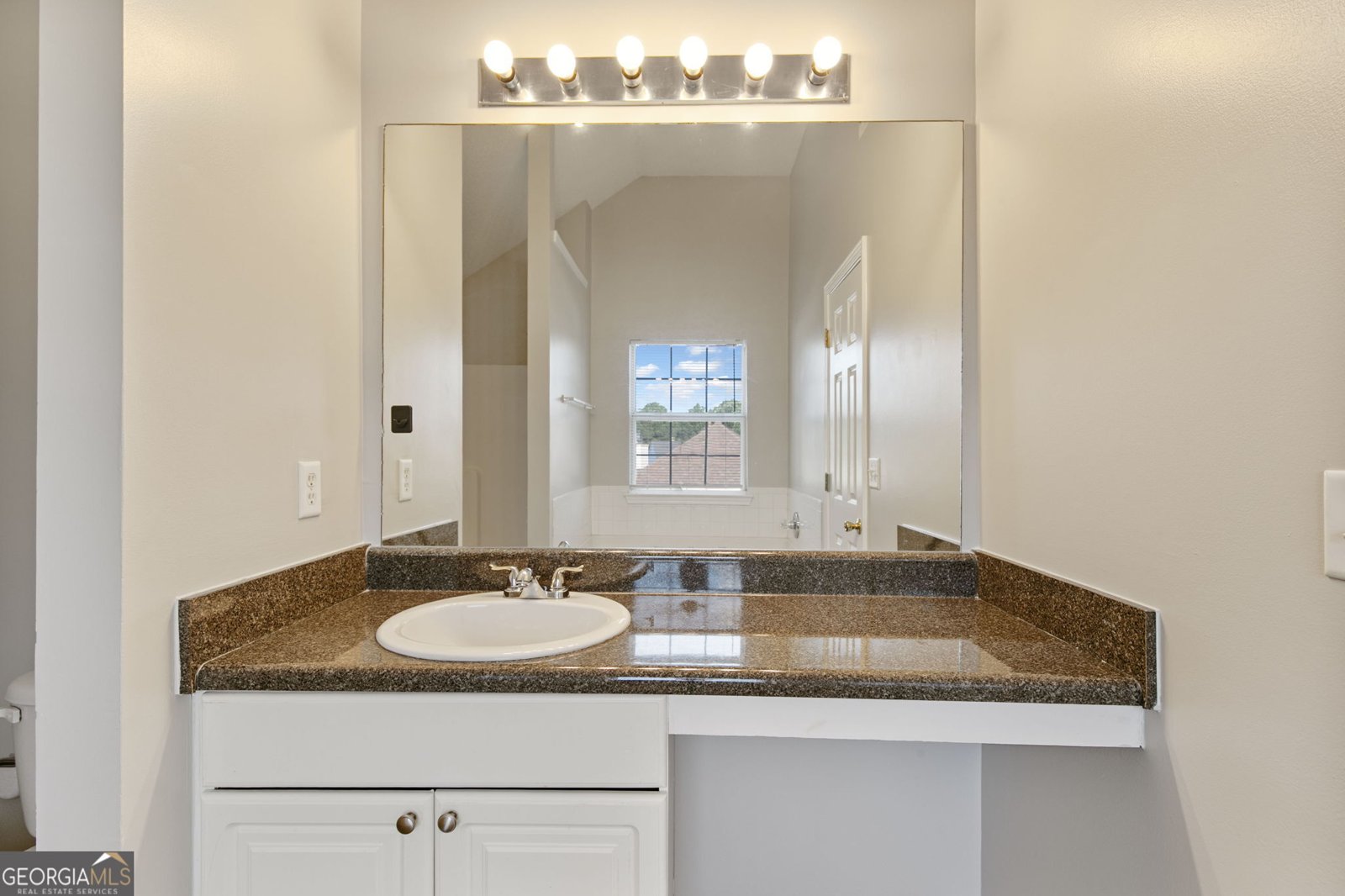 11937 Spring Lake Way Fayetteville - 14