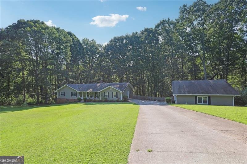 3284 Creekside Drive Conyers - 3