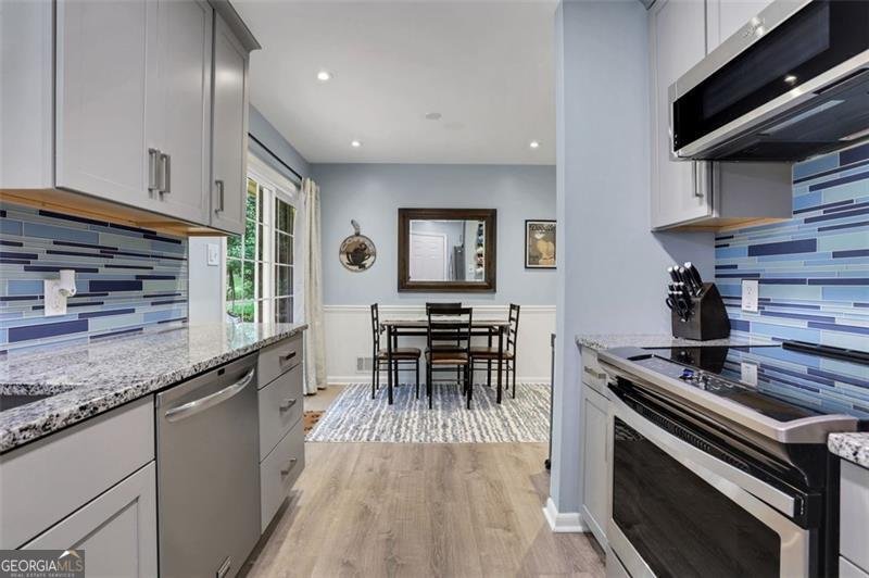939 Seville Drive Clarkston - 11