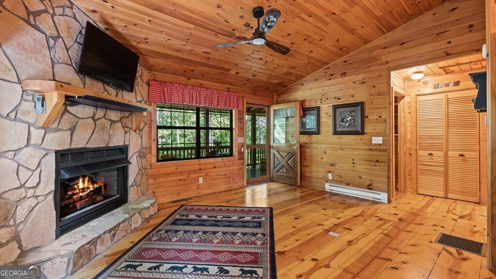 9 Candice Court N Cherry Log - 4