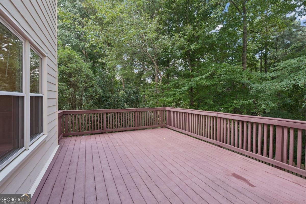 310 Ridge Bluff Lane Suwanee - 16