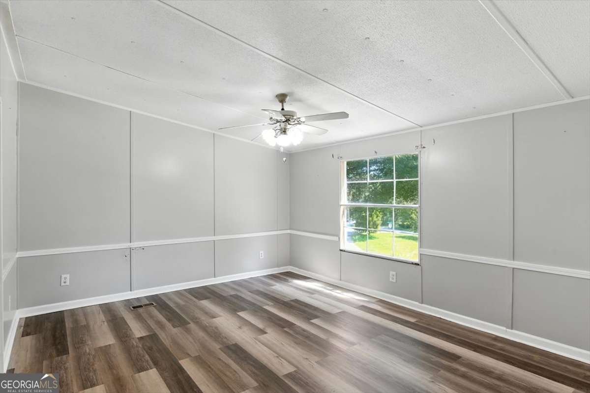 71 Kirk Road White - 14