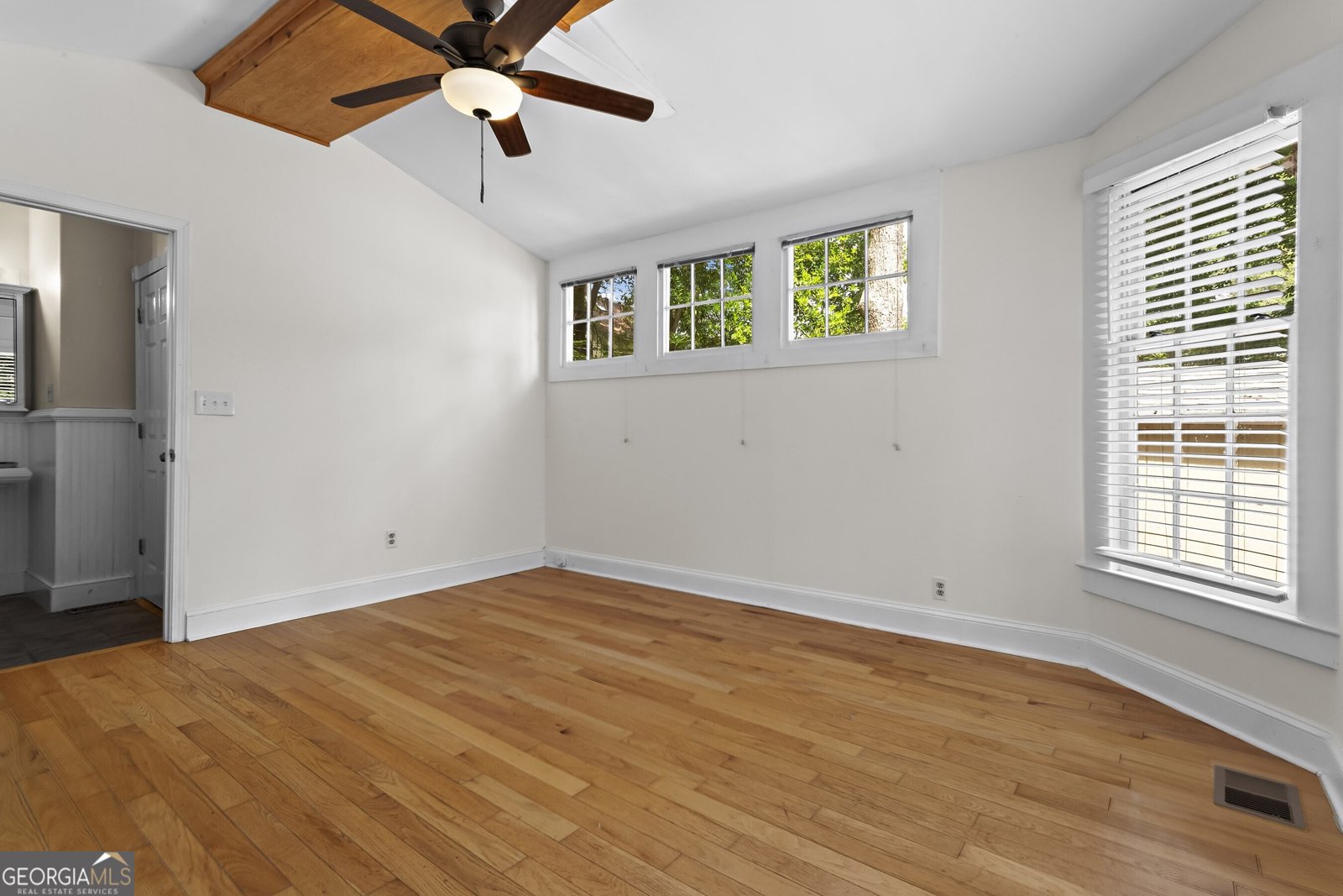 646 Augusta Place Atlanta - 4