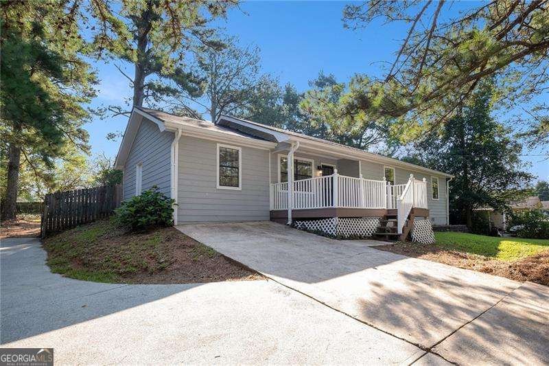 982 Waverly Drive Lawrenceville - 1